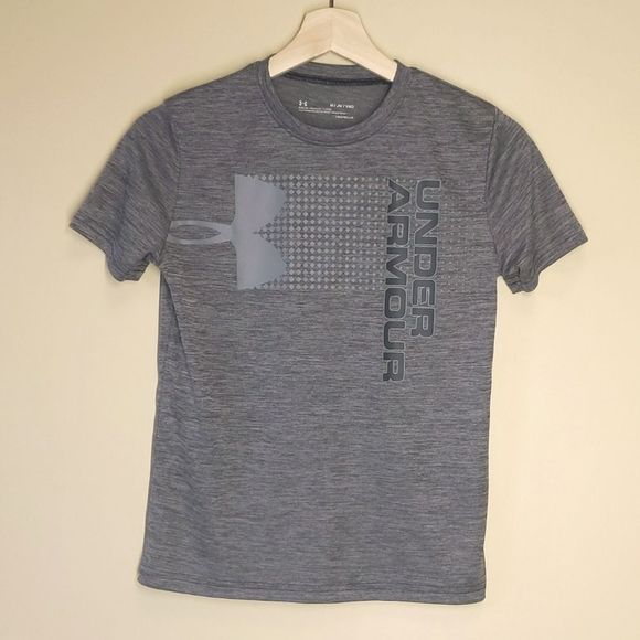 Under Armour Other - Under Armour Youth Athletic Shirt Tee